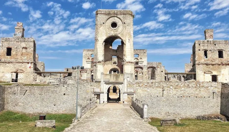 Krzyżtopór Castle, Ujazd, Poland, Poland